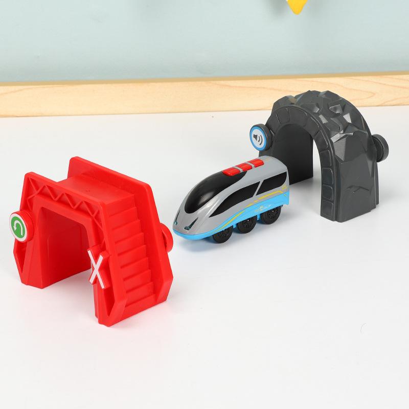 Kids RC Electric Train Set Locomotive Magnetic Train Diecast Slot Toy Fit for Wooden Train Railway Track Toys for Children Gifts
