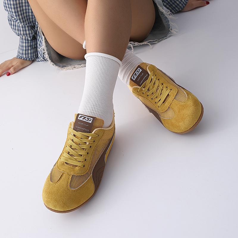 Women's Casual Sneakers Flat Training Shoes with Mesh Panel, Spring Summer Breathable Lace-Up Fashion Shoes