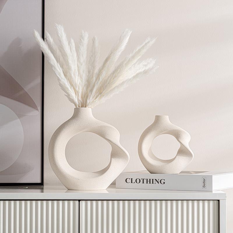 Elegant Ceramic Twisted Flower Vase - Home Decoration Creative Round Pottery Luxury Holder