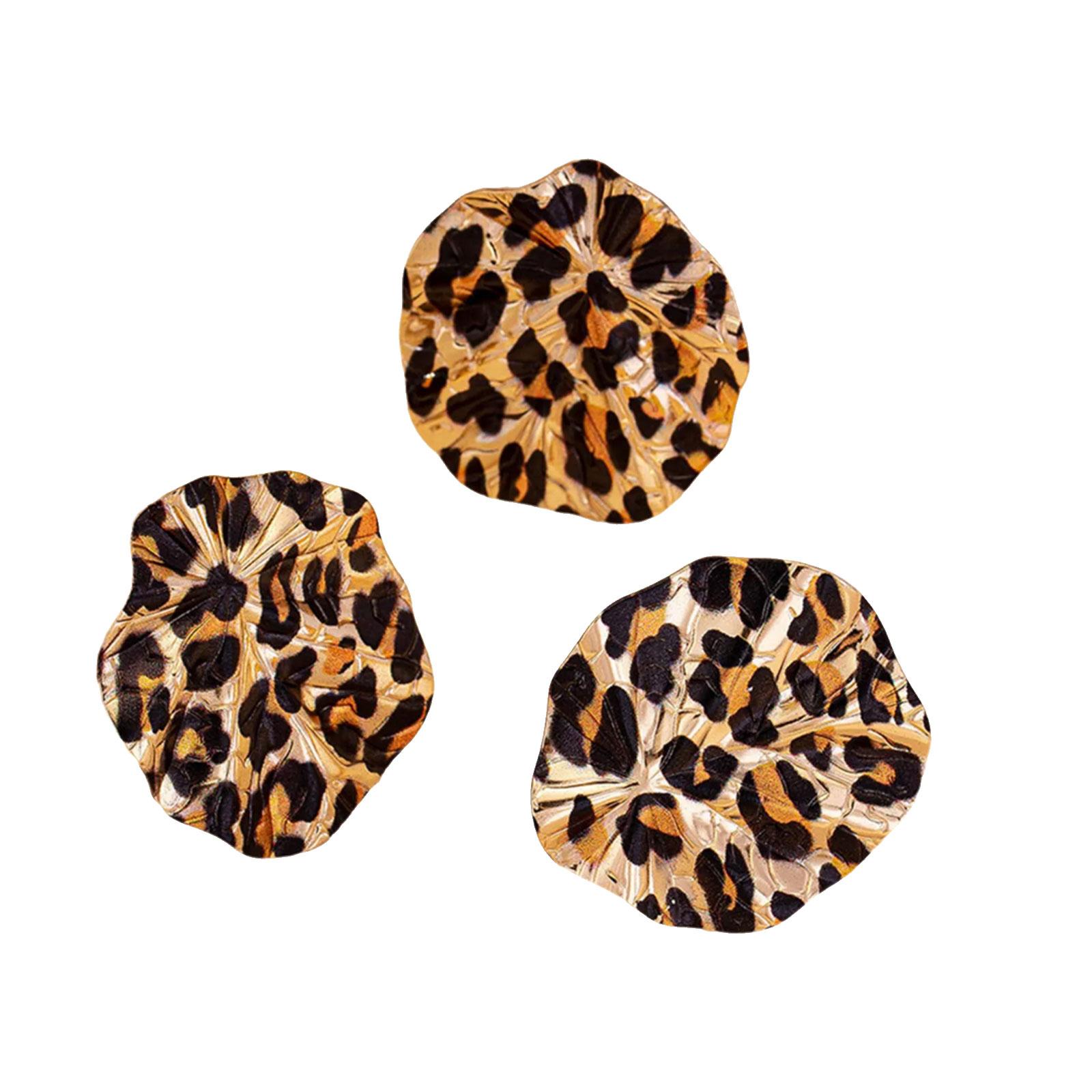 

Fashionable Leopard Designs Earrings and Rings Set Convenient for Adding A Touch Of Elegant To Any Stylish Outfits