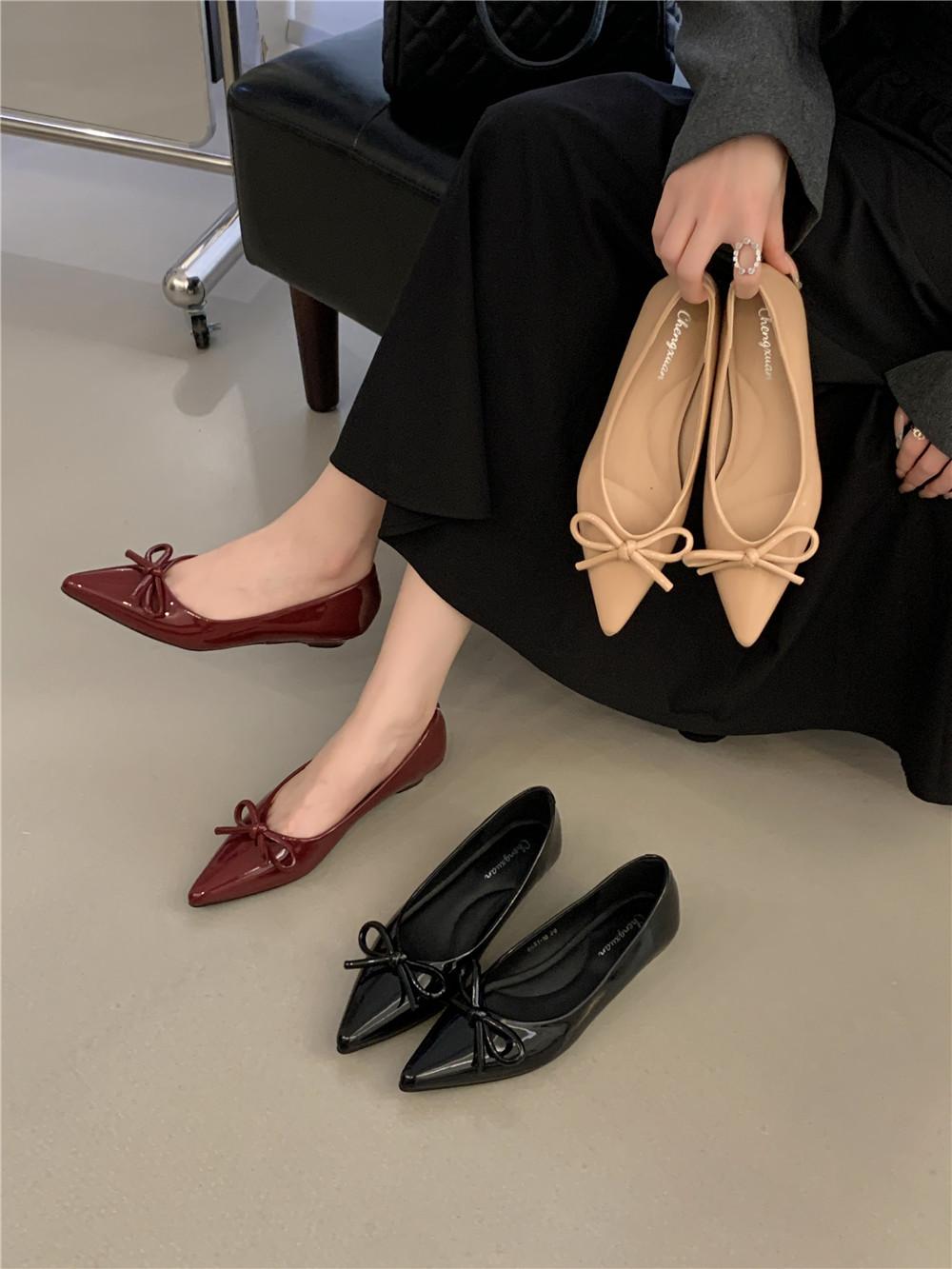 

New pointed low-heeled women s shoes princess bow single shoes autumn 2025 new 39 телесный