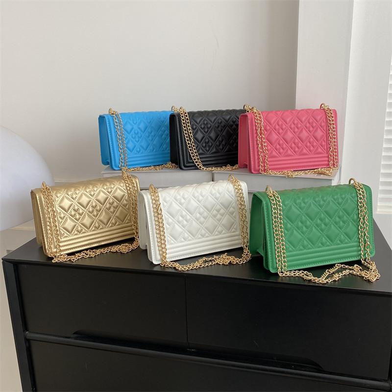 Trendy Chic Pu Leather Quilted Chain Shoulder Bag For Women 2023 Winter Fashion Small Square Bag