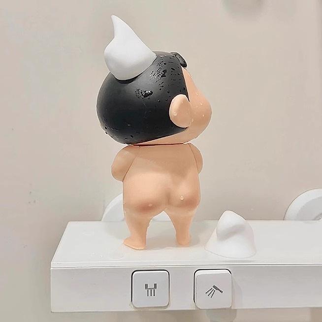 Crayon Shin-chan Shower Express Figurine: Creative Resin Bathroom and Entrance Decoration