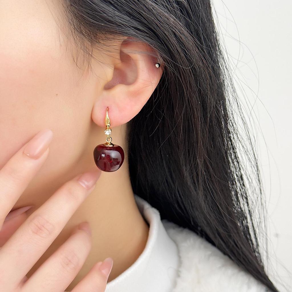 Koreanische Trendige Rote Kirsch-Ohrringe: 2024 Internet-Berühmtheiten-Stil, Personalisierter Modeschmuck