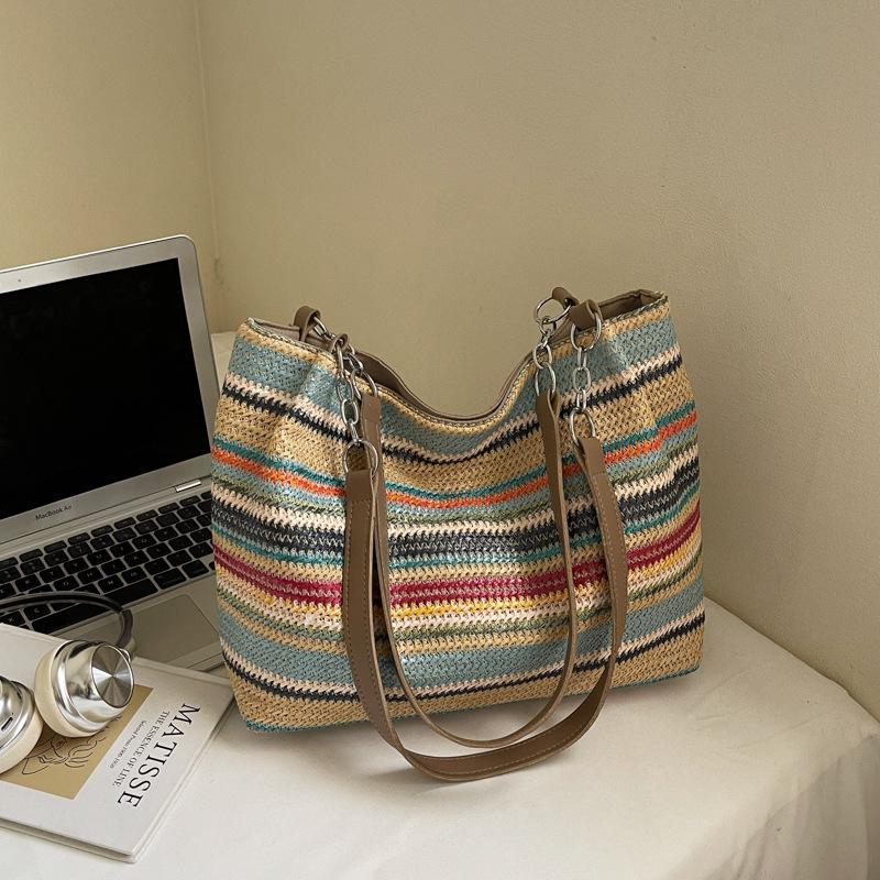 

Летняя контрастная полосатая плетеная сумка 2025 года, большая вместимость, на плечо, подмышку, повседневная, в иностранном стиле, сумка-ведро, простой мессенджер разноцветный