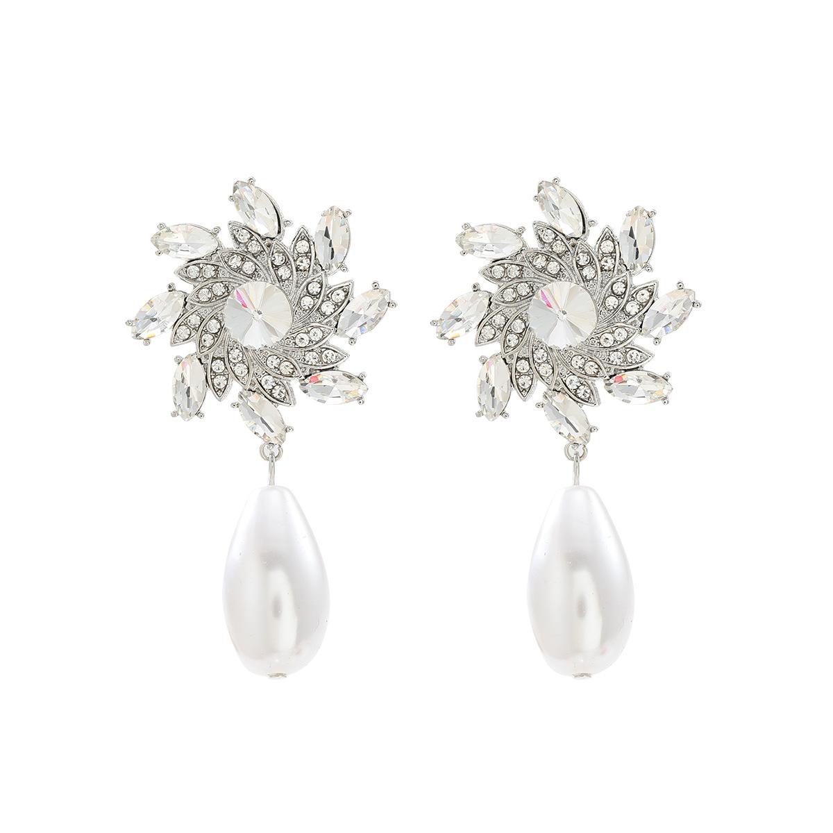 Metal Rhinestone Snowflake Flowers Dangle Earrings Women s New Simple Elegant Design Zircon Party Accessories медный
