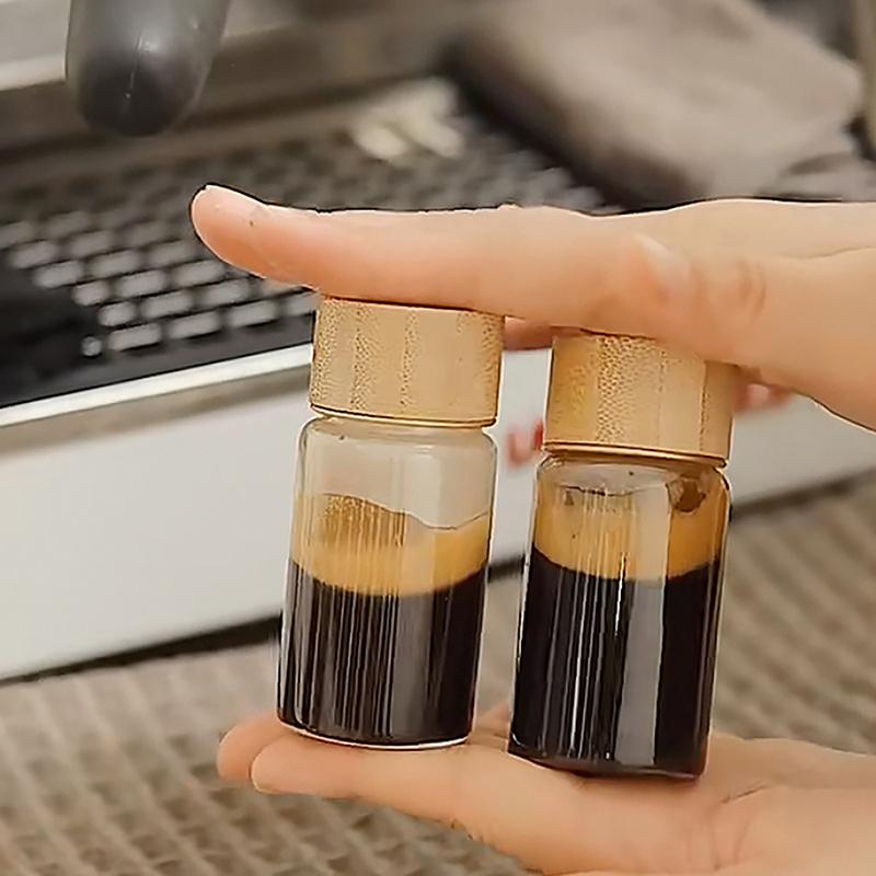 20/25/30 ml Mini-Glasflasche für Kaffeekonzentrat, Milch, Saft, auslaufsichere Flasche mit Deckel, Mason Jar, tragbares leeres Glas