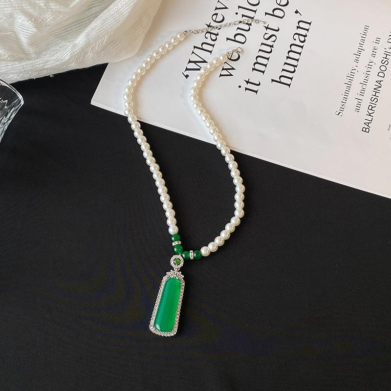 Green Chalcedony Pearl Necklace Pendant Chinese Style Light Luxury Temperament Sweater Chain Holiday Gift All-match Necklace