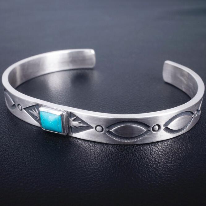 Josilver Native American Silver Bangle (Turquoise) Type.3