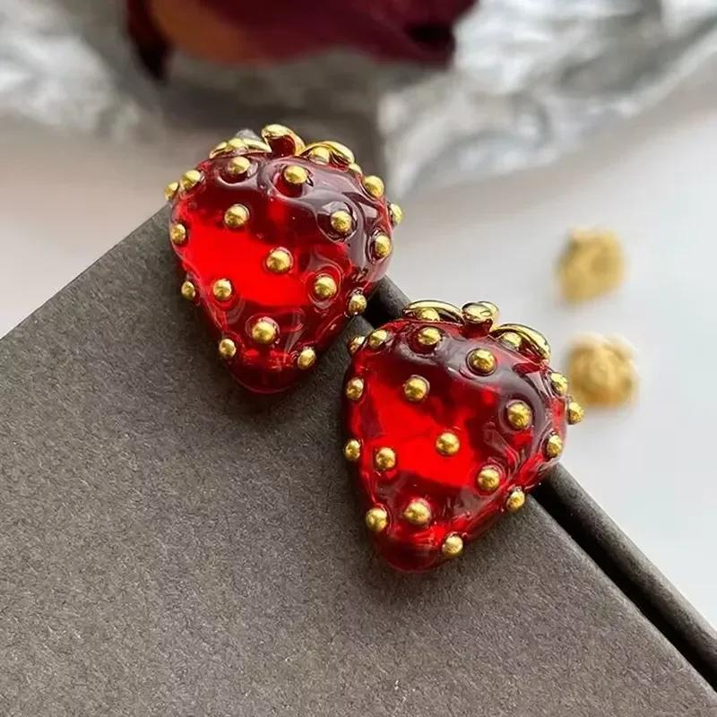 Retro Exaggerated Baroque Love Strawberry Women's Earrings Fashion New Fruit Series Leisure Holiday Jewelry Ear Accessories