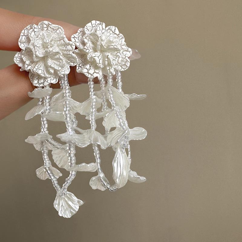 Silver Needle Resin Flower Tassel Earrings: Vintage, Versatile, Light Luxury Fashion Jewelry for Women