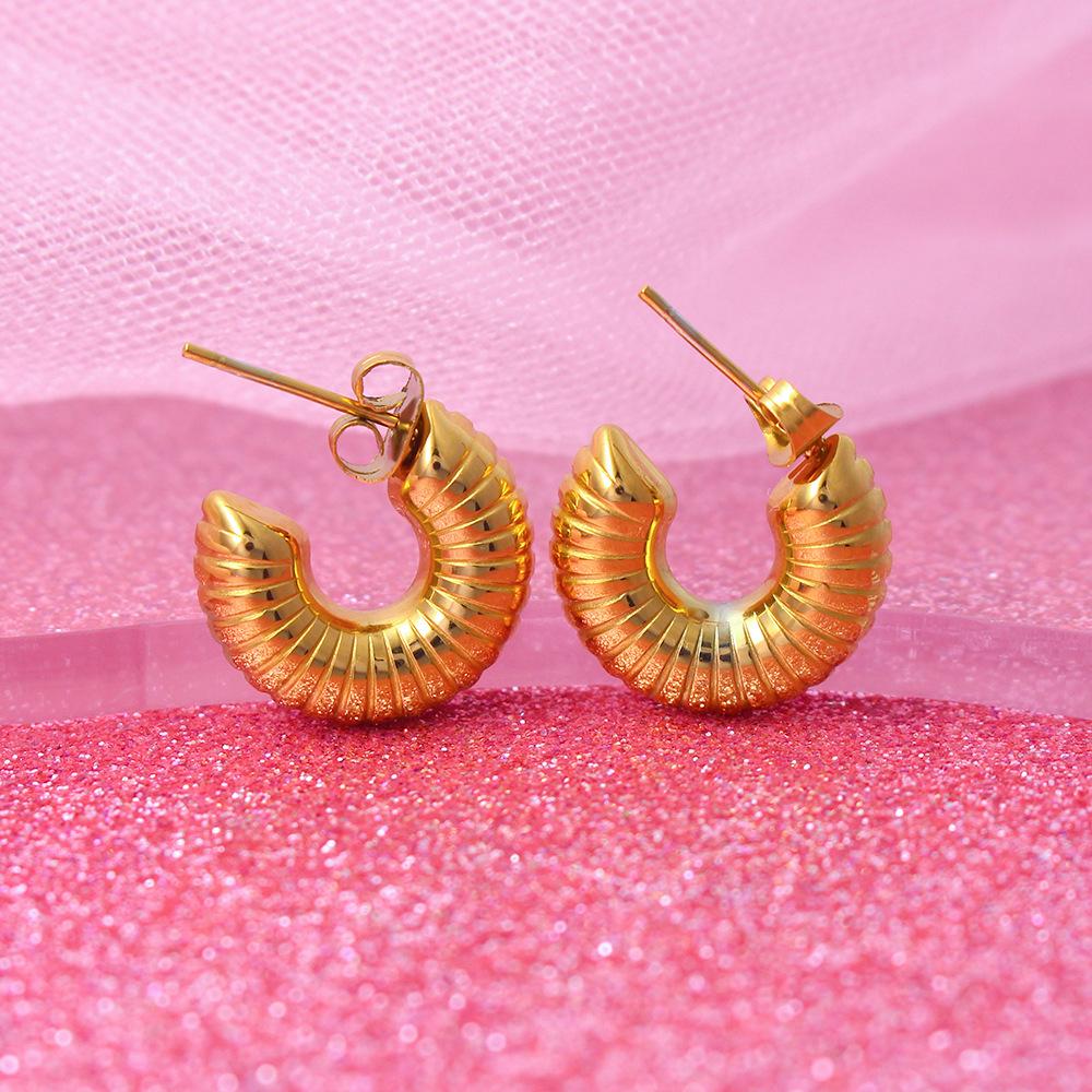 Retro Y2K Gold-Plated Stainless Steel Earrings - European & American Light Luxury Titanium Trend.