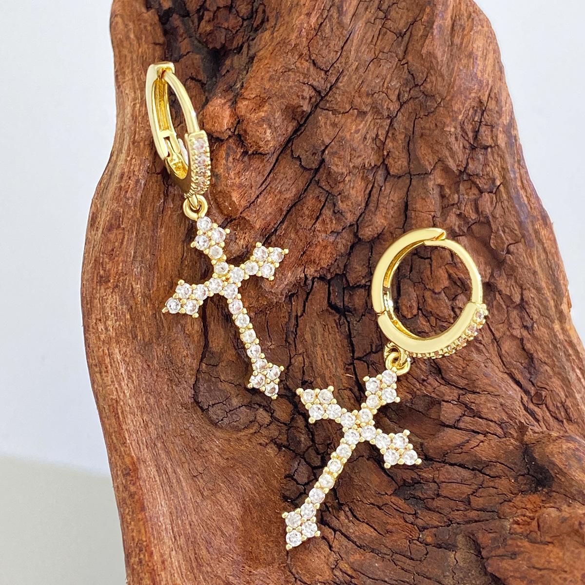 Punk Fashion Rhinestone Cross Earrings Kpop Zircon Cross Drop Earring for Women Grunge Egirl Earrings Charm Jewelry Accessories
