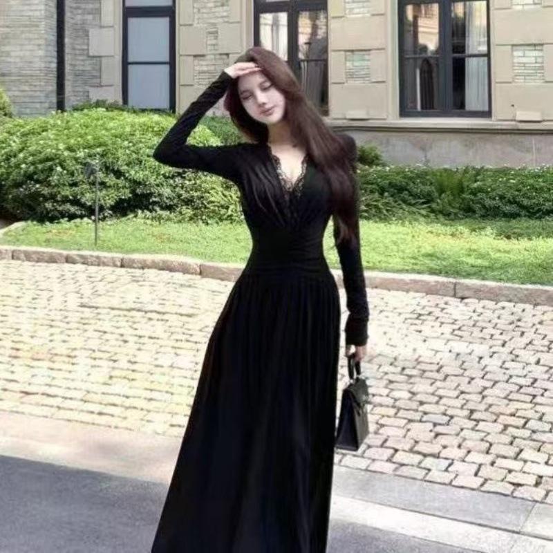 2026 Korean V-neck Lace Patchwork Long Sleeve Waist-Cinching Slim Dress - Spring/Autumn Socialite Style