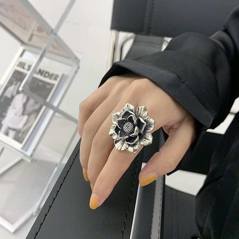 

European and American Women s Hip-Hop Korean Style Internet-Famous Index Finger Ring Big Petal Jz 9038