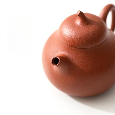 Handmade Zhuni Red Clay Pear-Shaped Teapot Yixing Purple Clay Style for Gongfu Tea Ceremony Personal Use Home Office Gift