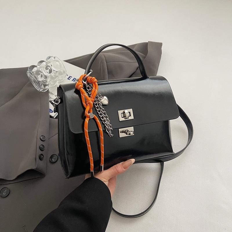 Premium texture retro handbag bag women's 2025 new messenger small square bag popular versatile texture shoulder bag