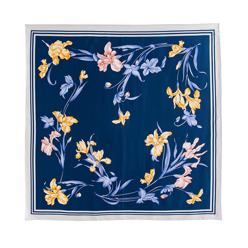 New Xiaoxiangfeng scarf, camellia silk scarf, mulberry silk, Hong Kong style retro silk square scarf gift box. 86*86
