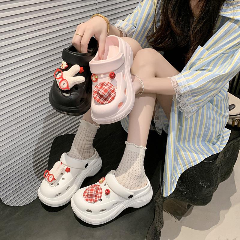 Cute Cartoon Rabbit Hole Shoes Women's Outer Wear 2025 Spring and Summer Thick-soled Versatile Non-slip Beach Bag Head Sandals