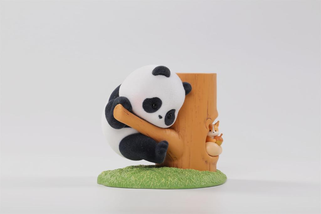 52TOYS BLINDBOX PANDA ROLL Tree Climbing Series 8-Piece Box