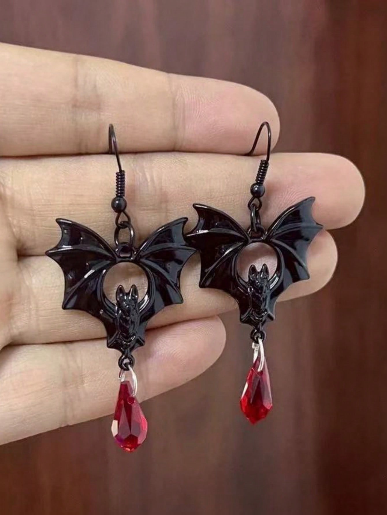 

1 Pair Dark Bat Pendant Earrings For Women, Versatile Accessory Suitable For Festivals And Holidays золотий