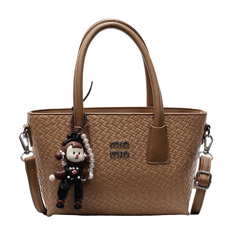 Korean Version of the Hot Sale, Design Sense, Woven Pattern Temperament, Portable Bucket Bag, Women's Leisure Commuting Versatile Fashion Messenger B