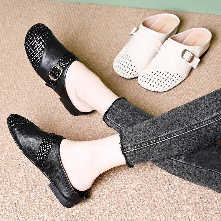 New half slippers 2025 summer wear women's new hollow bag head woven fashion slippers lazy height soft leather