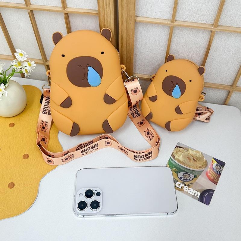 Cute Kapibara silicone change bag, girl messenger storage bag, cute capybara cartoon mobile phone bag.