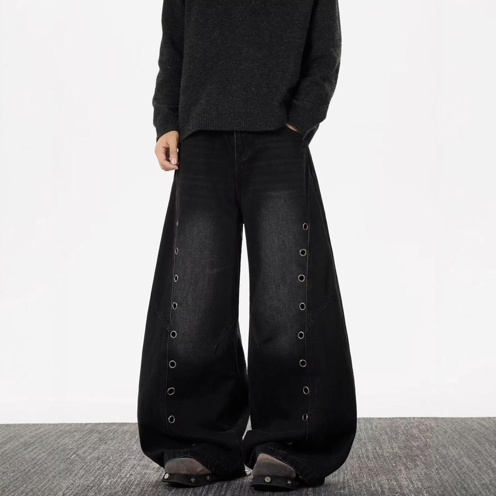 Jeans da uomo American street style con bottoni a taglio occhio, curvi, lavaggio distressed, nicchia larghi, pantaloni a gamba larga destrutturati