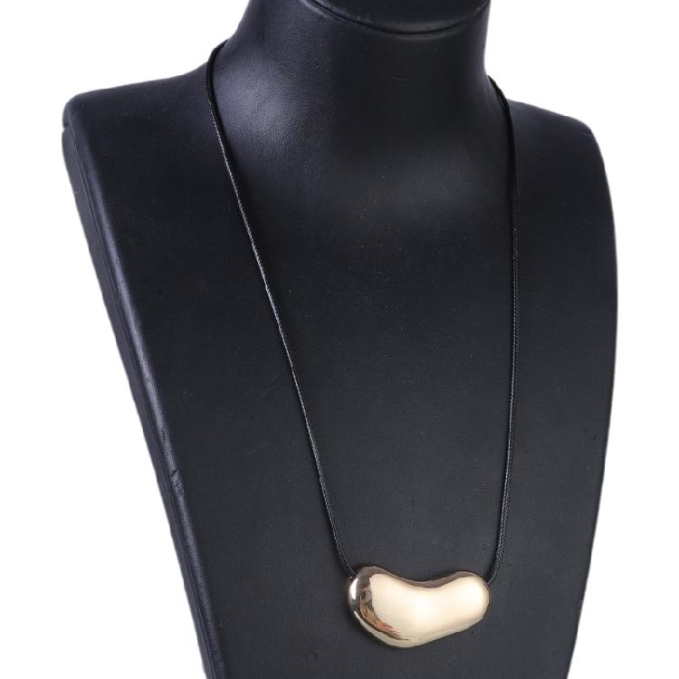 Fashionable Swirl Pendant Leather Rope Necklace Multipurpose Adjustable Length for Personalize Trendy Adults Daily Use