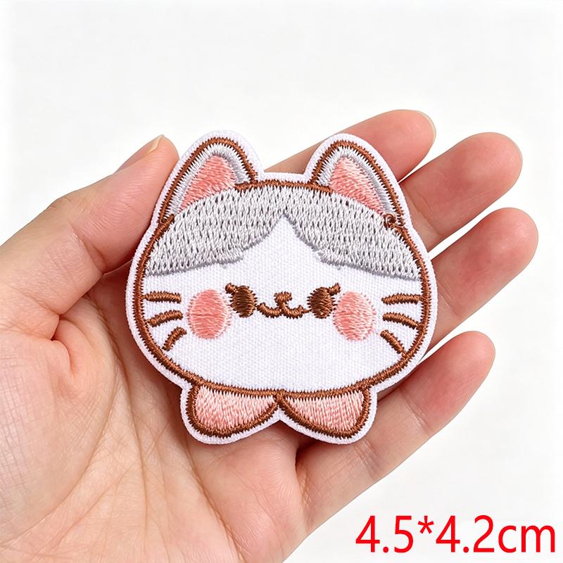 Cartoon Cute Small Animal Embroidered Iron On Patch DIY for Hats Jeans Backpack Clothing Sew Sticker Decoration Cap