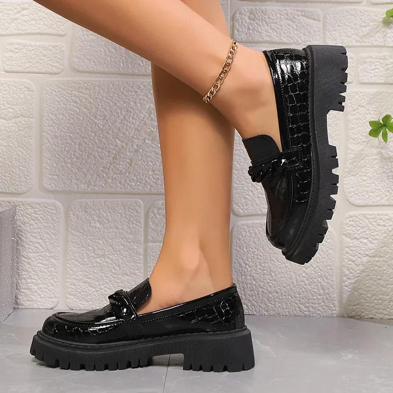 Fashion 2025 Women's Chain Decor Platform Loafers Black Patent Leather Dress Shoes Woman Comfortable Slip On Flat Shoes Zapatos De Mujer