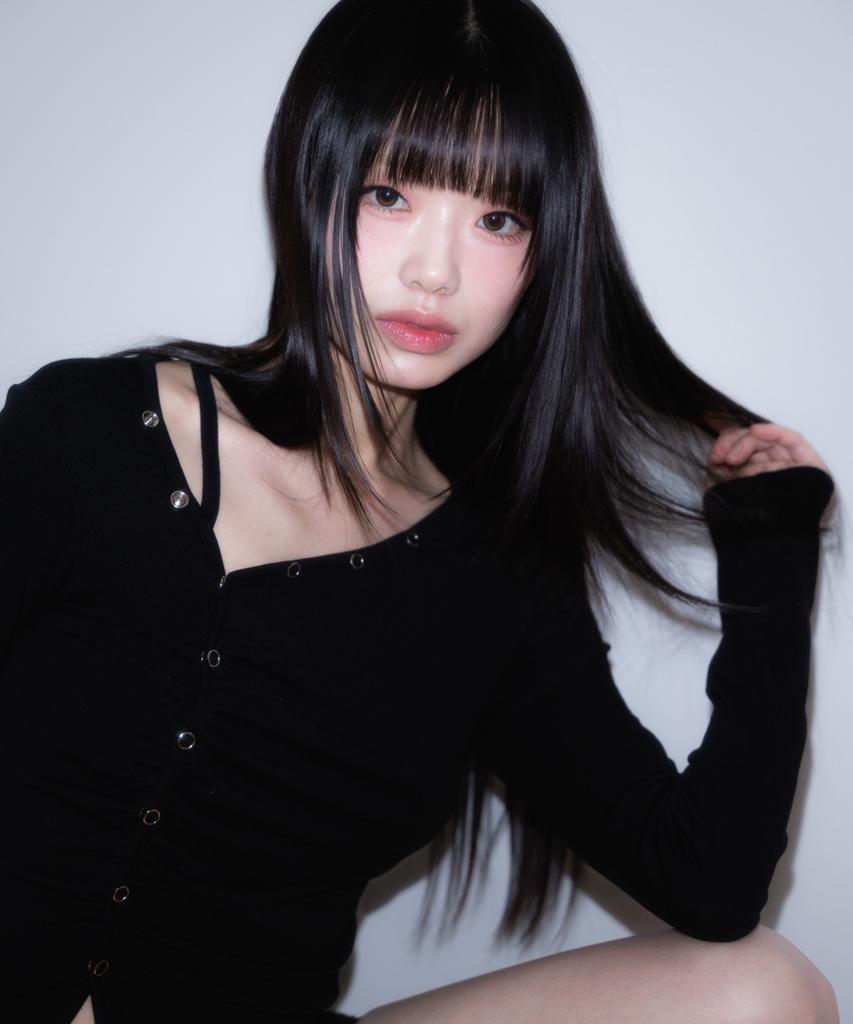 ROSEFRANTZ Unbalanced Shirring Long Sleeve [Black]