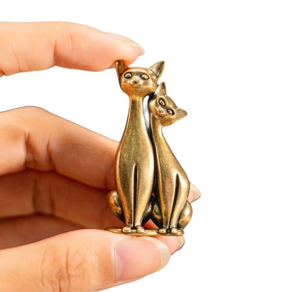 Creative Small Cat Figurines Animal Cat Lovers Cat Decor Statue Ornament Vintage Brass Sculpture Art Piece Home Desktop Office