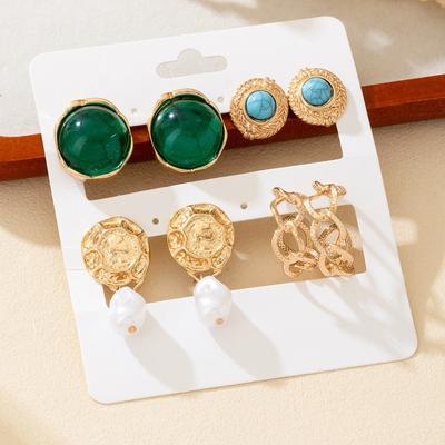 1 Pair of Peacock Blue Explosive Pattern Stone Inlaid Stud Earrings Hollow Out Simple Retro Style Earrings
