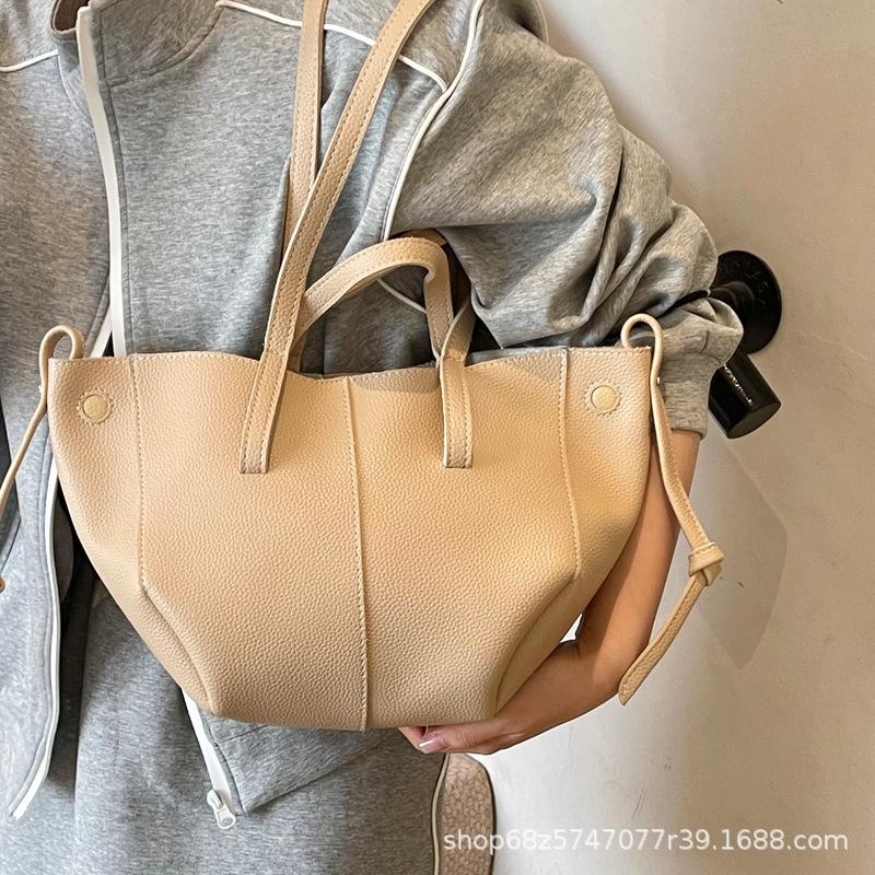 Bag women's 2025 fashion new trend large-capacity portable shoulder tote bag retro feeling underarm bag wing bag