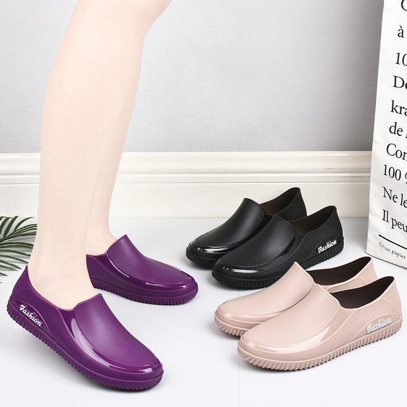 Water shoes women's low-top short tube shallow mouth rain shoes waterproof integrated plus fixed plush non-slip fashionable work rain boots