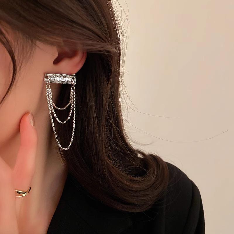 Geometric Metal Hoop Earrings For Women Minimalist Luxury Niche High End Cold Ear Jewelry