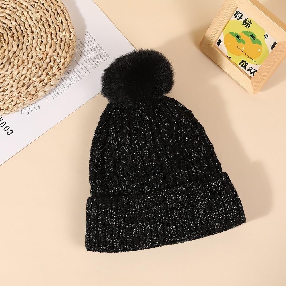 Winter Warm Pullover Cap with Fluffy Ball Beanies Cap Fashion Knitted Hat for Male Female