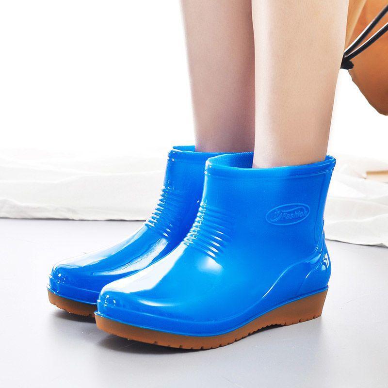 Rain shoes female adult fashion trend water boots water shoes non-slip waterproof velvet cotton thermal short tube platform rain boots four seasons