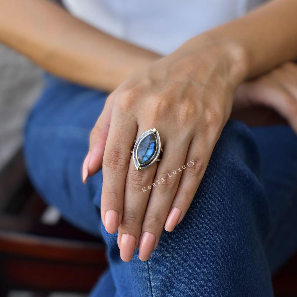 Natural Labradorite Ring Silver Oxidized Handmade Ring Flashy Labradorite Ring For Women Healing Gemstone Bohemian Jewelry Unique Gifts
