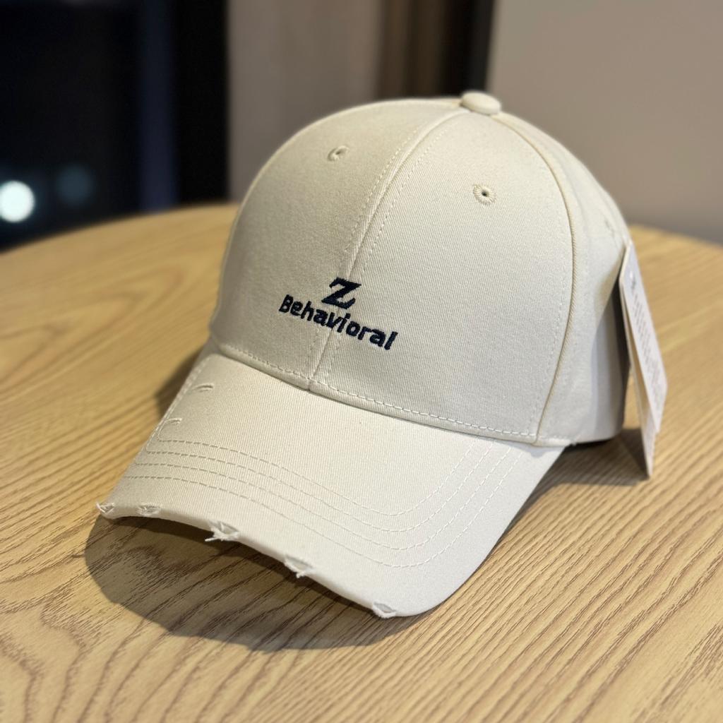 New Versatile Embroidered Letter Soft-top Baseball Cap for Women and Couples, Makes the Face Look Smaller and the Head Circumference Appear Larger,