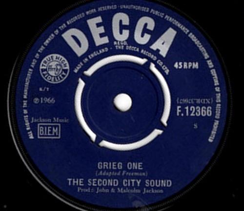 

7inch Record SECOND CITY SOUND - Grieg One F12366 Decca 1966 UK Pop Used