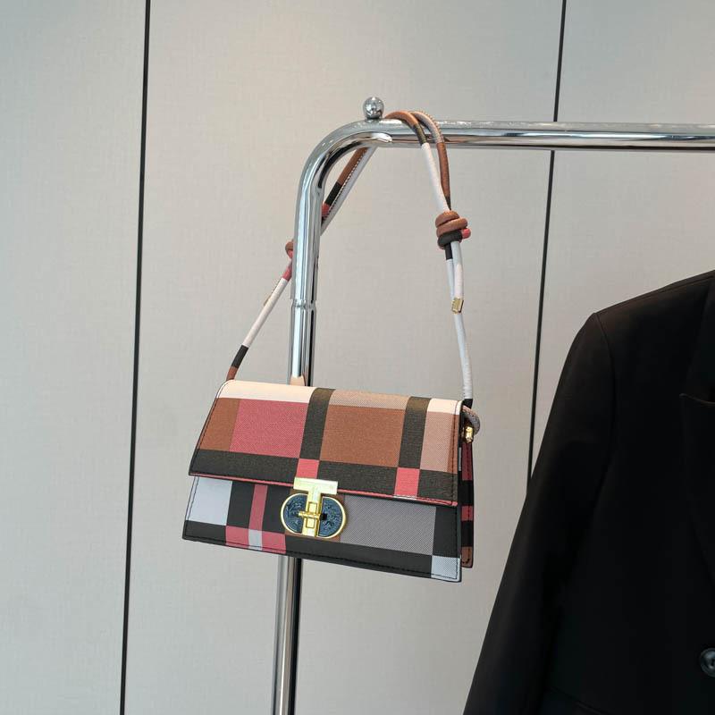 Stylish And Minimalist Shoulder Bag With Large Capacity For Everyday Use In Black Pink And Blue