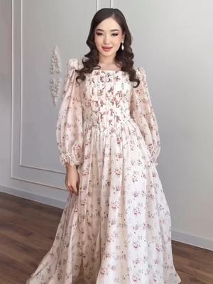 2025 Spring Retro Floral Long Sleeve Waist-Hugging Dress