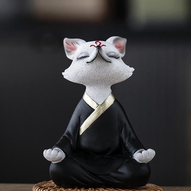 Hot Sales Animal Resin Crafts Sitting Meditation White Fox Meditation Garden Bonsai Decoration Courtyard Landscaping Decoration