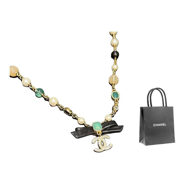 

CHANEL 24A bow shape - necklace for men and women, couple style, gold золотий