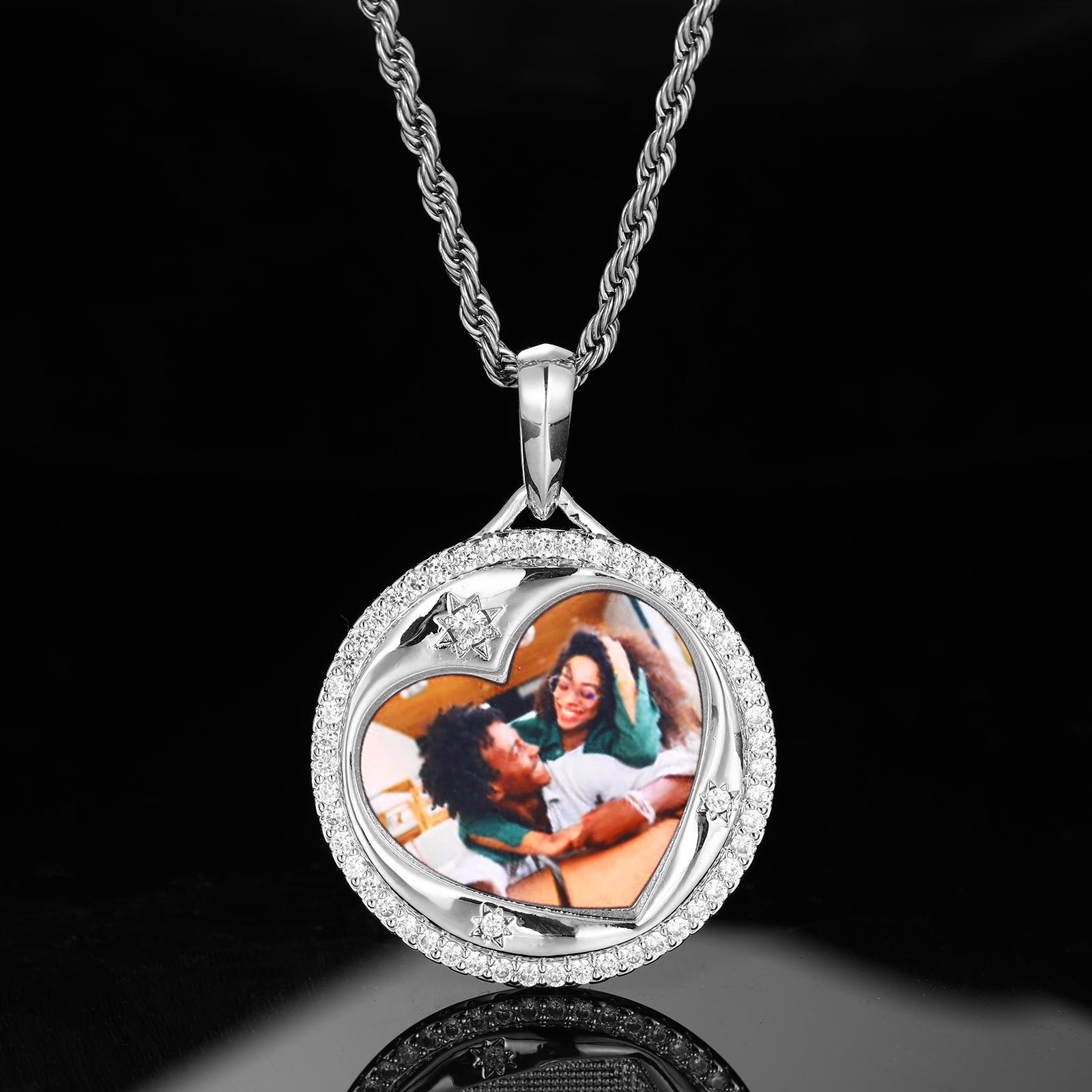 European & American Heart-Shaped Hip Hop Photo Pendant Necklace with Copper and Zircon Inlay - Customizable and Creative Design