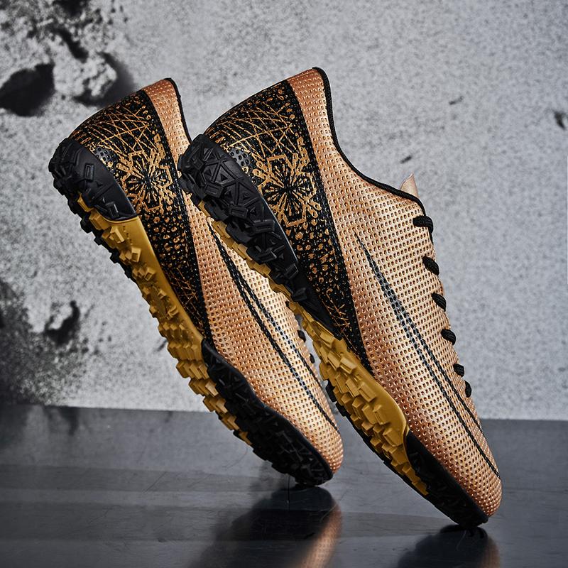 Men Soccer Shoes Kids Football Boots Women Professional Soccer Cleats Antiskid Low Top TF/FG Athletic Sports Football Shoes