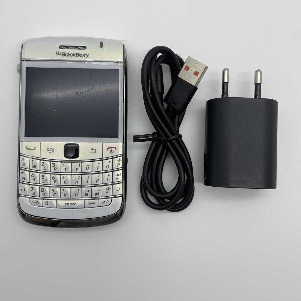 Refurbished BlackBerry Bold 9700 3MP Mobile Phone  With 1 SIM